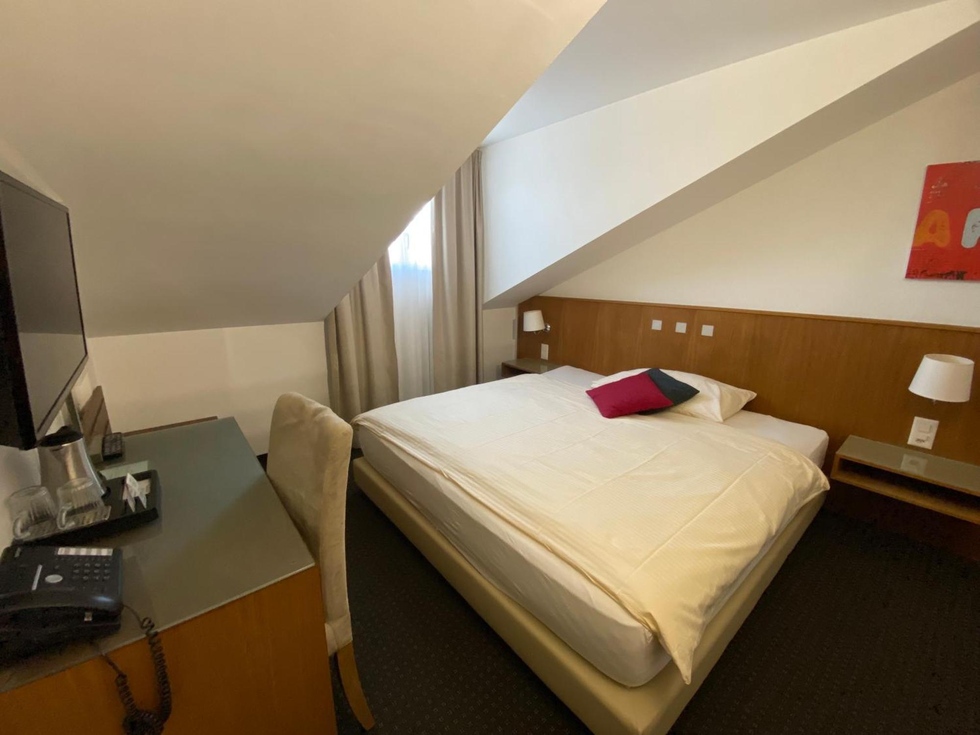 Businesshotel Lux Emmen Exterior foto